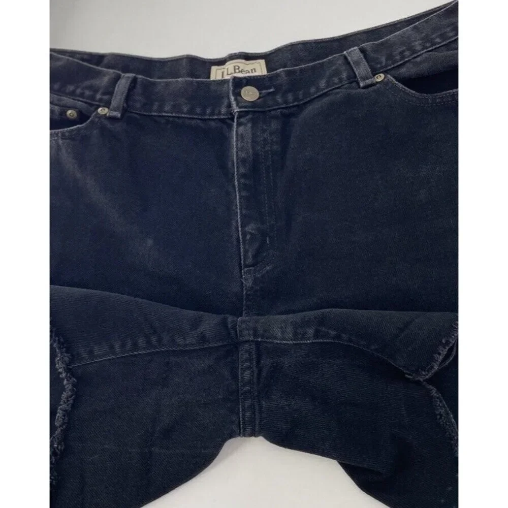 L.L.Bean Plus Size Black‎ Straight Fit Cut Off Raw Hem Shorts Size 20
